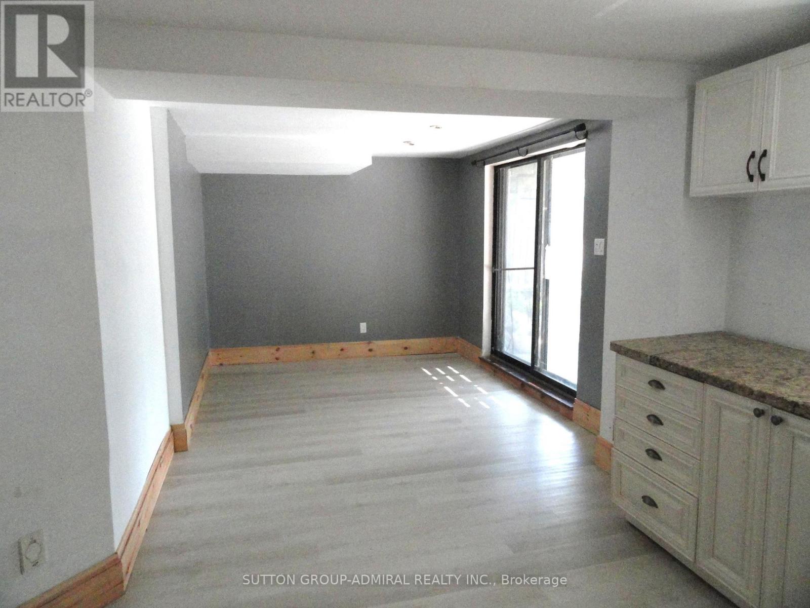 2776 Tallberg Court, Mississauga, Ontario L5J 1T1 - Photo 13 - W12576722