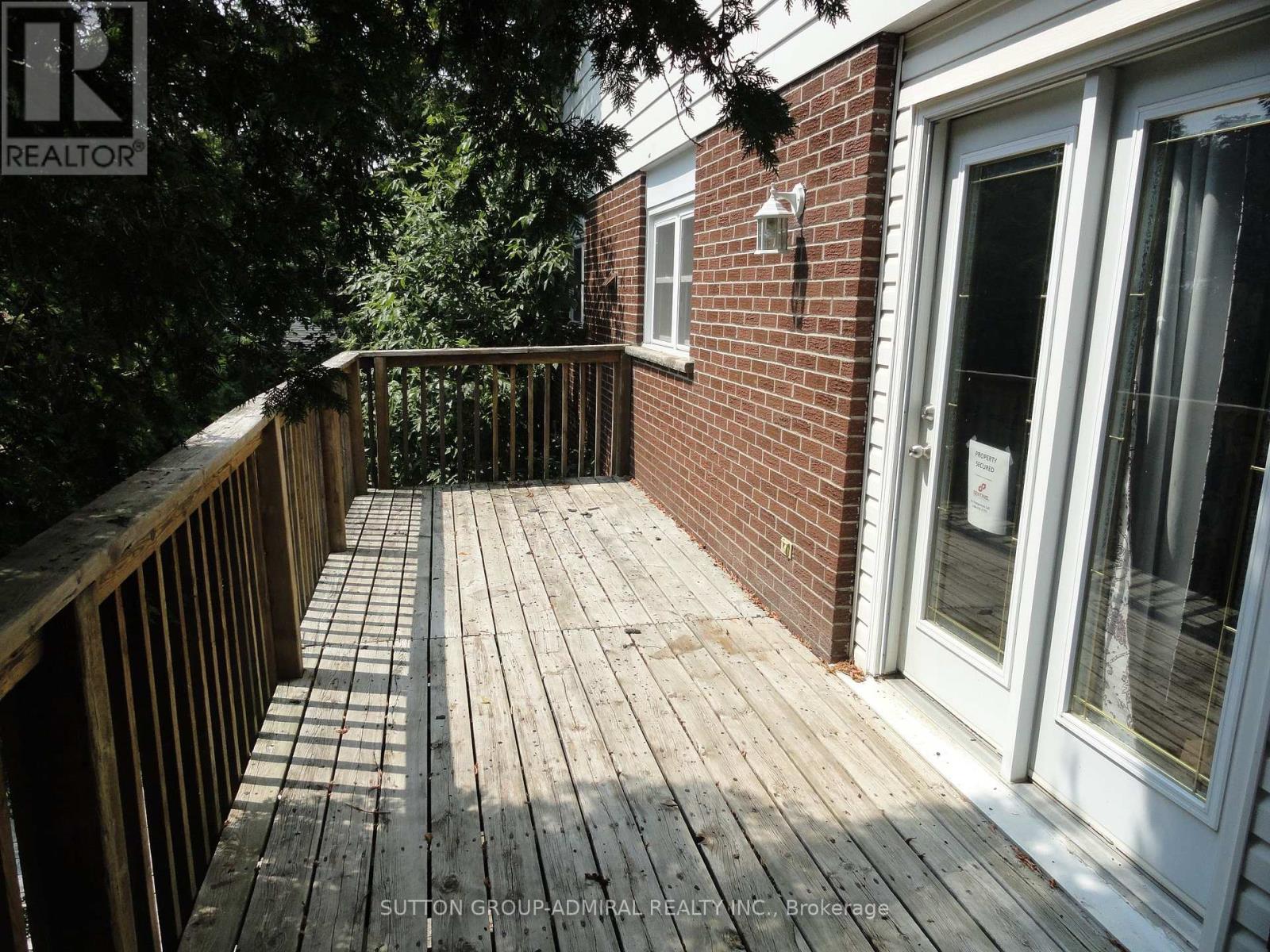 2776 Tallberg Court, Mississauga, Ontario L5J 1T1 - Photo 4 - W12576722