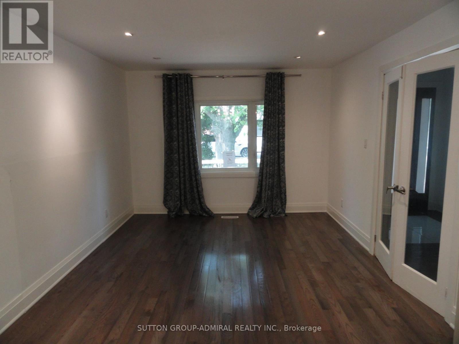 2776 Tallberg Court, Mississauga, Ontario L5J 1T1 - Photo 5 - W12576722