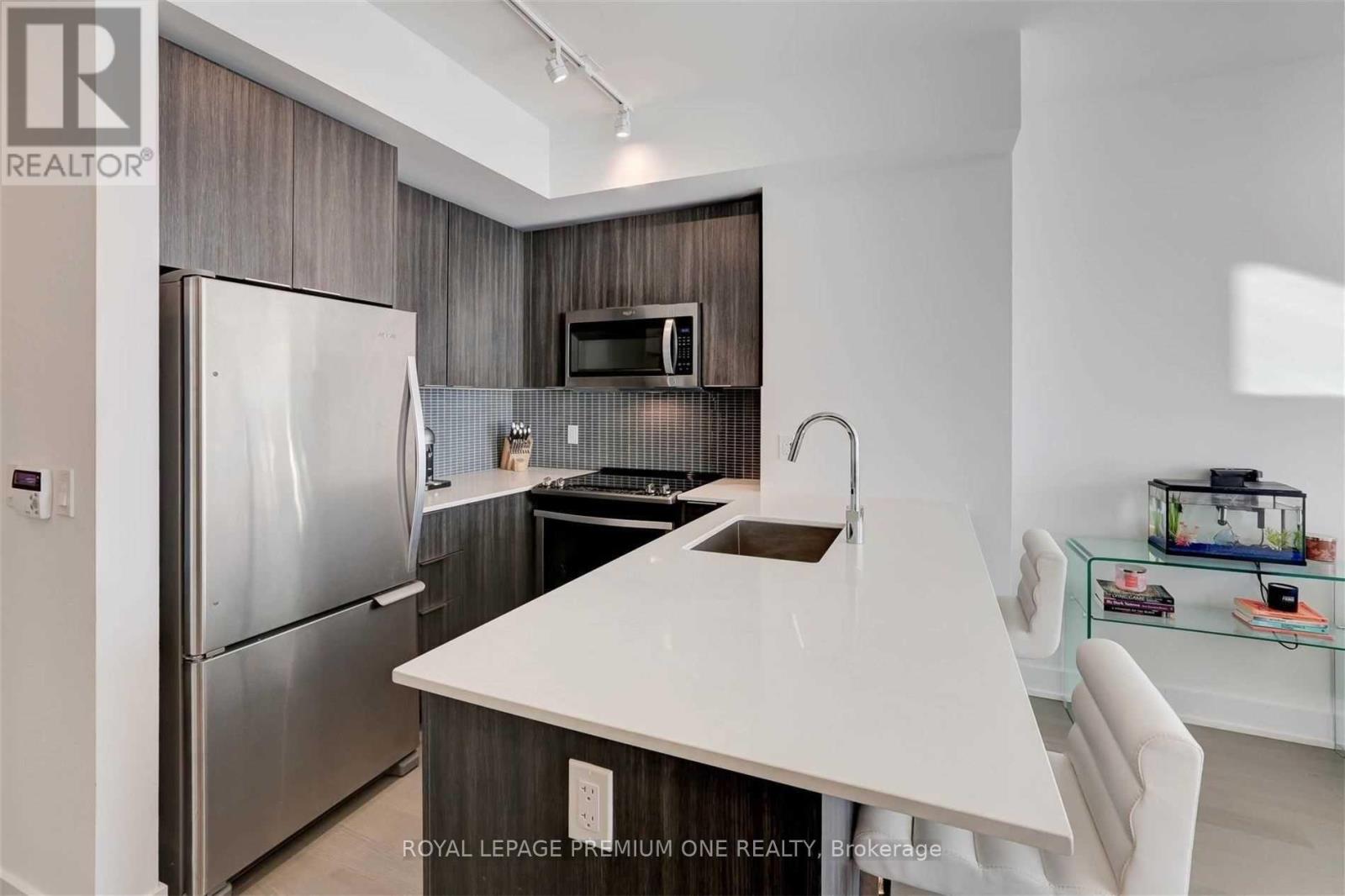 2509 - 20 Shore Breeze Drive, Toronto (Mimico), Ontario  M8V 1A1 - Photo 5 - W12576746