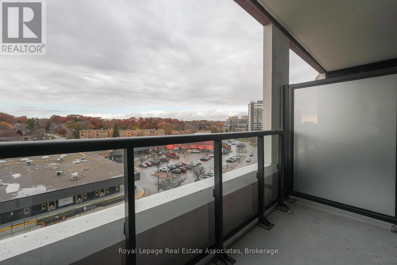 616 - 259 The Kingsway, Toronto, Ontario  M9A 0G2 - Photo 13 - W12576766