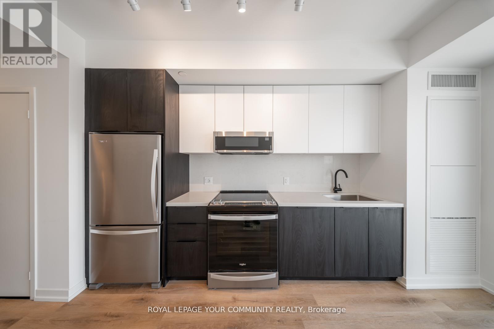 603 - 5 York Garden Way, Toronto, Ontario  M6A 2V1 - Photo 10 - W12576772