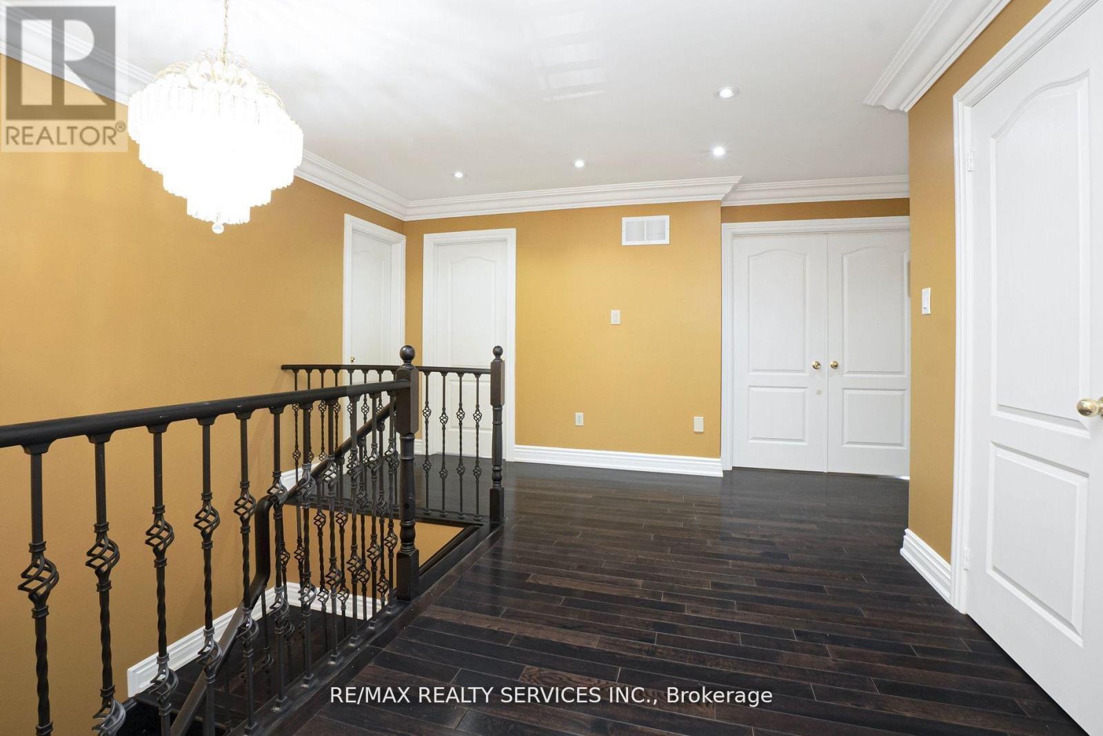 14 Foxmere Road, Brampton, Ontario  L7A 1S6 - Photo 21 - W12576780