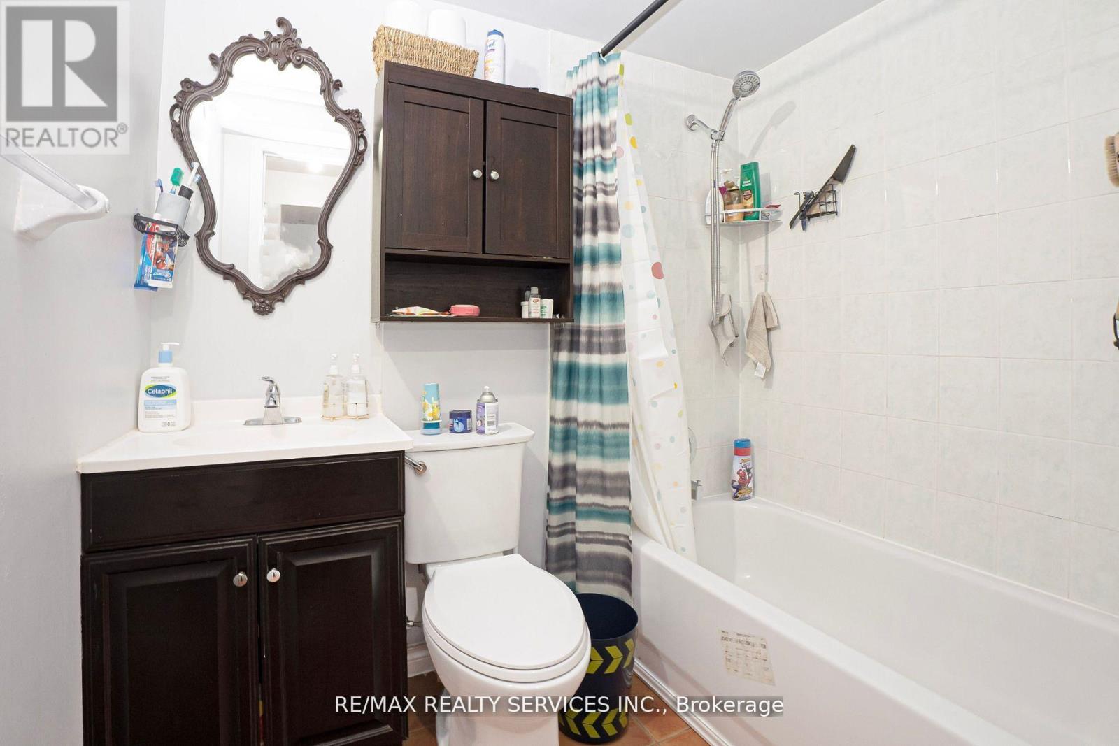 14 Foxmere Road, Brampton, Ontario  L7A 1S6 - Photo 43 - W12576780