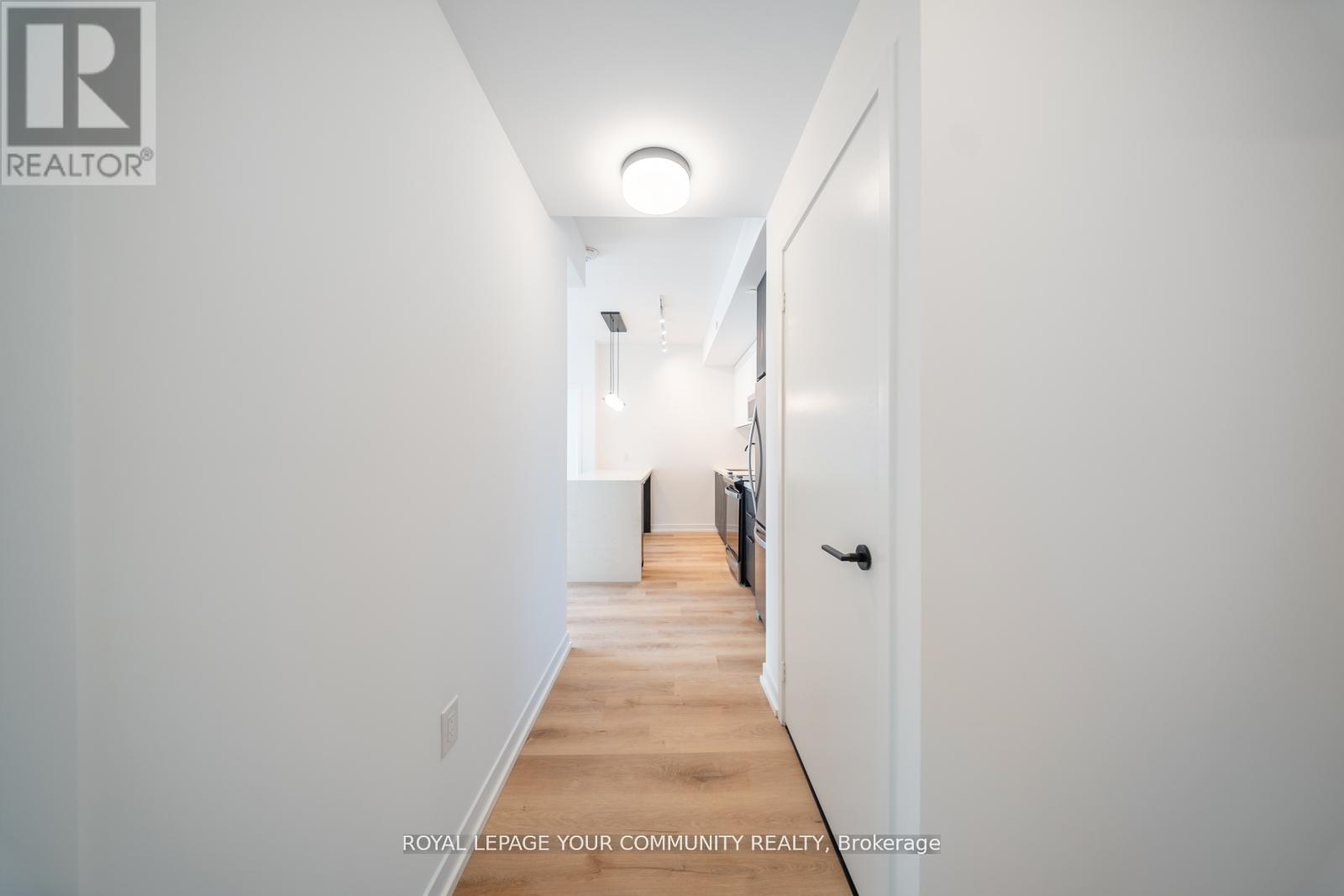 711 - 5 York Garden Way, Toronto, Ontario  M6A 2V1 - Photo 3 - W12576782