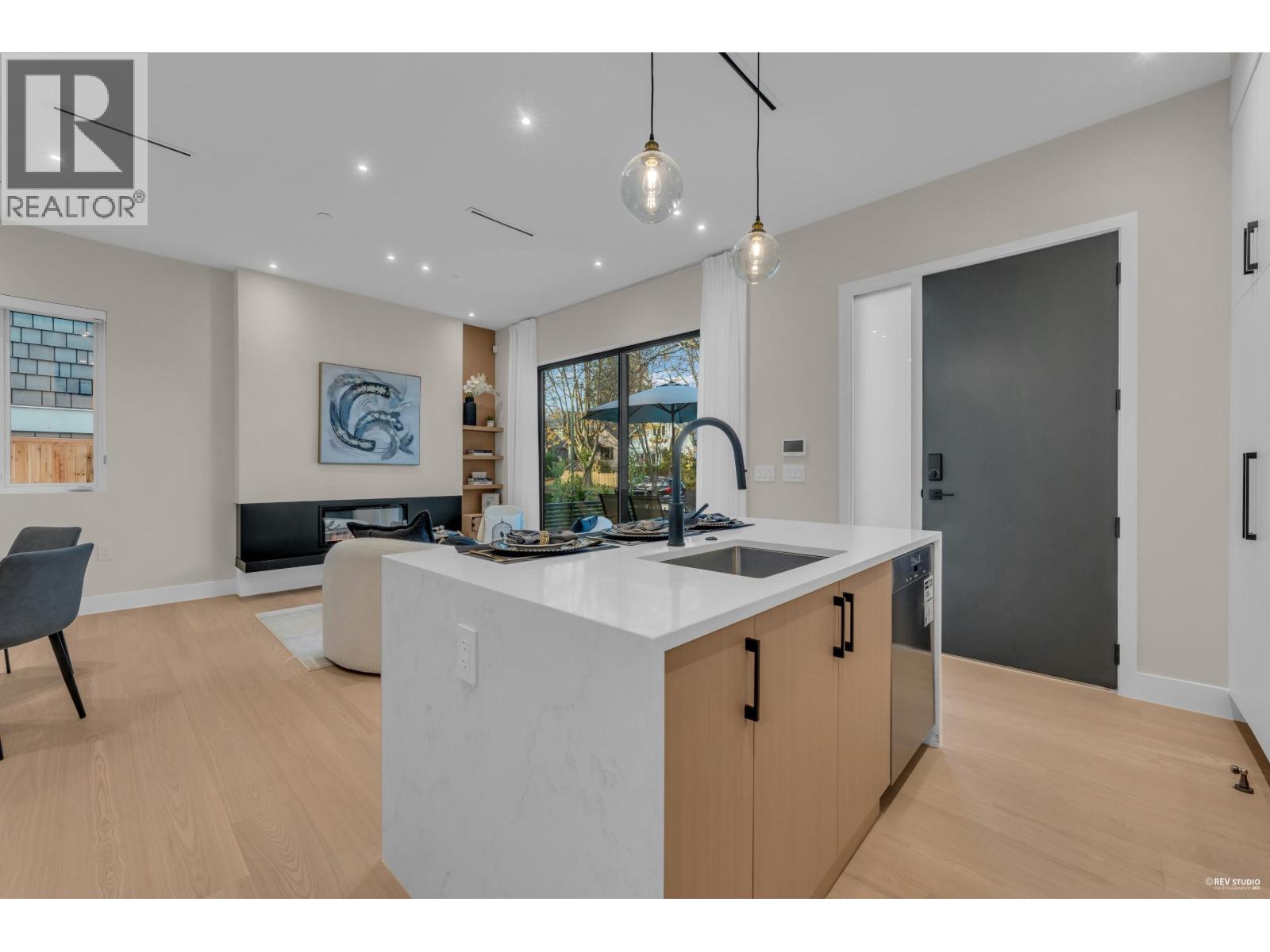 1 4150 14th W Avenue, Vancouver, British Columbia  V6R 2X5 - Photo 5 - R3070032