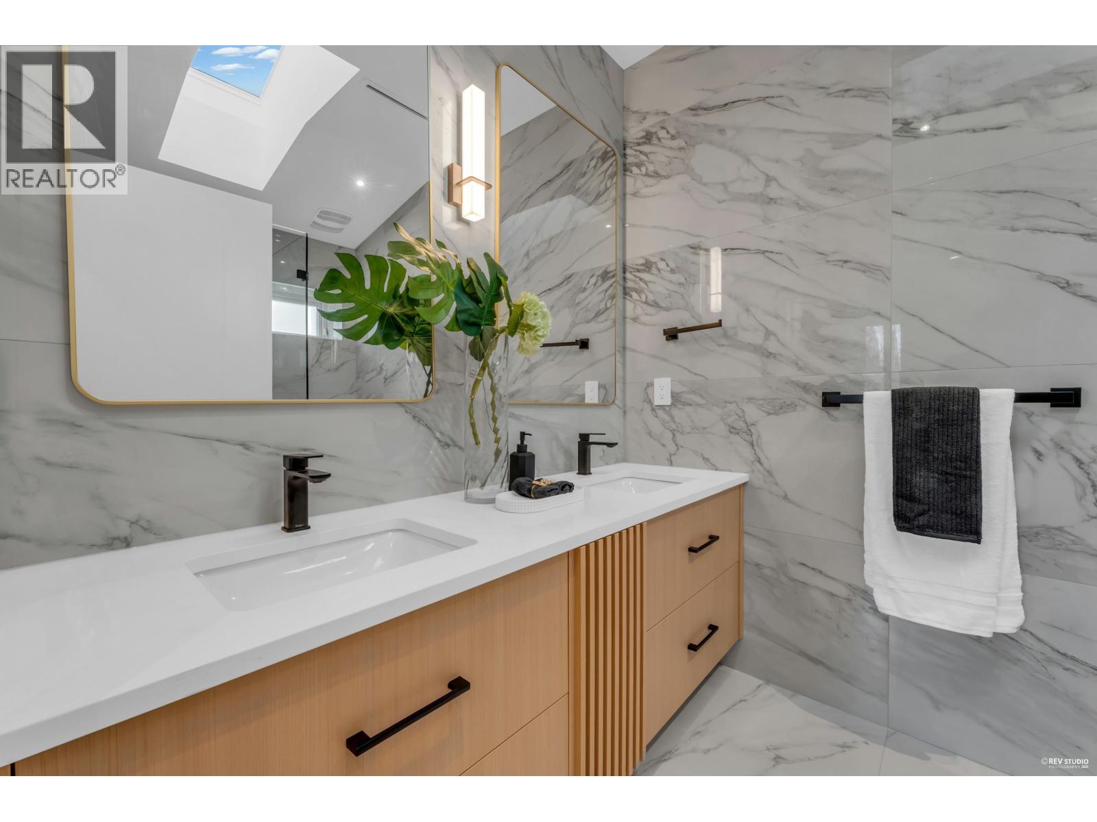 1 4150 14th W Avenue, Vancouver, British Columbia  V6R 2X5 - Photo 20 - R3070032