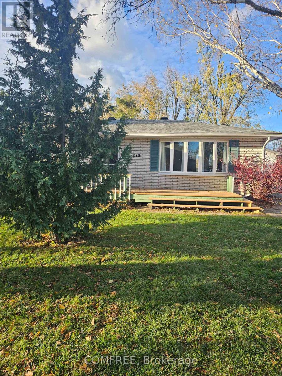 1978 Victoria Street, Innisfil (Stroud), Ontario  L9S 1K2 - Photo 1 - N12576838