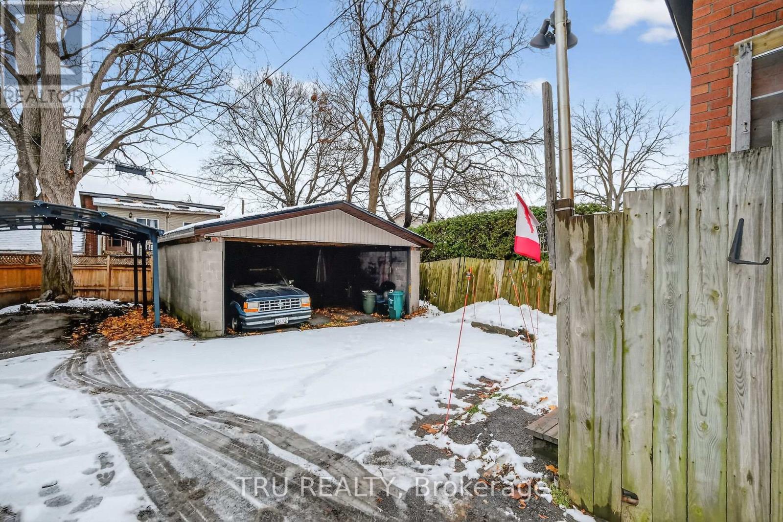 2 - 646 Gilmour Street, Ottawa, Ontario K1R 5M1 - Photo 26 - X12576844