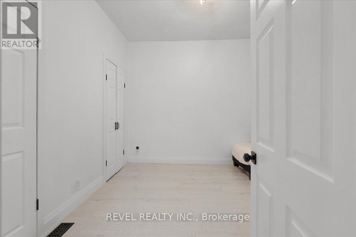 39 Division Street, Hamilton, Ontario  L8H 4Z7 - Photo 25 - X12576644