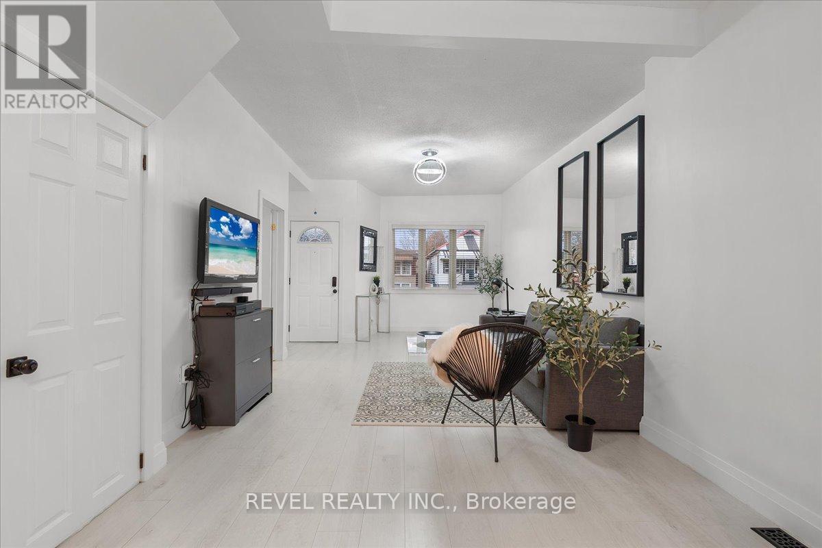 39 Division Street, Hamilton, Ontario  L8H 4Z7 - Photo 7 - X12576644