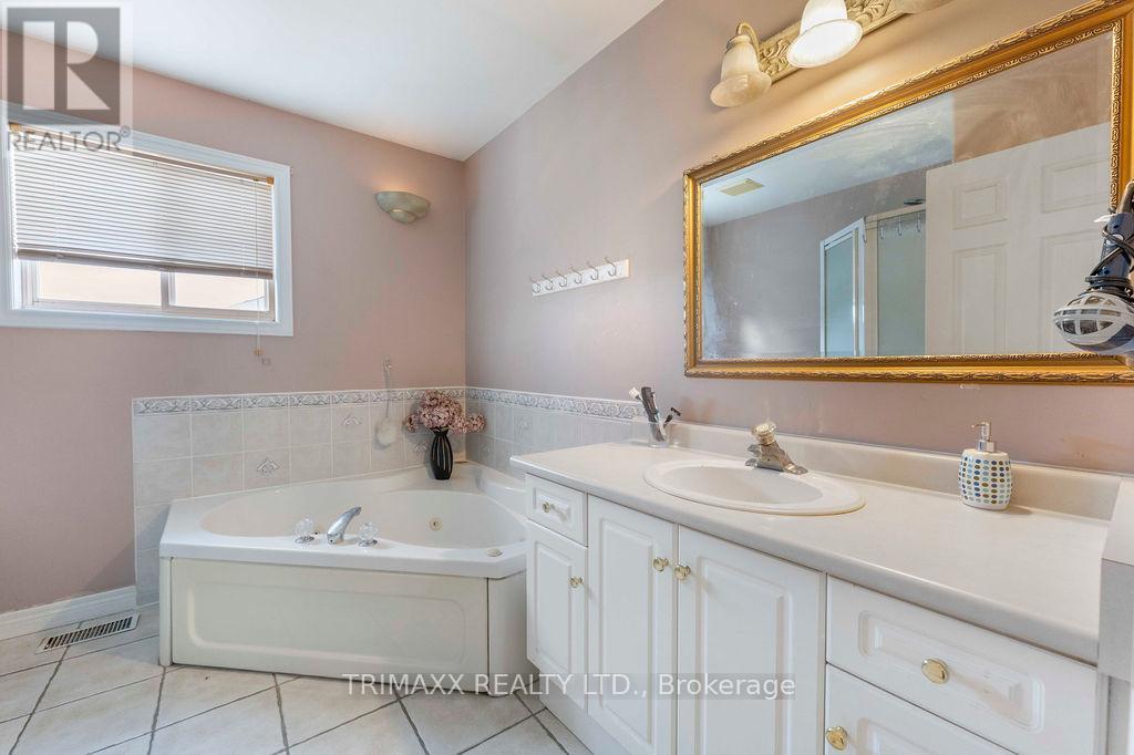 141 Starwood Dr, Guelph, Ontario  N1E 7G7 - Photo 16 - X12576656