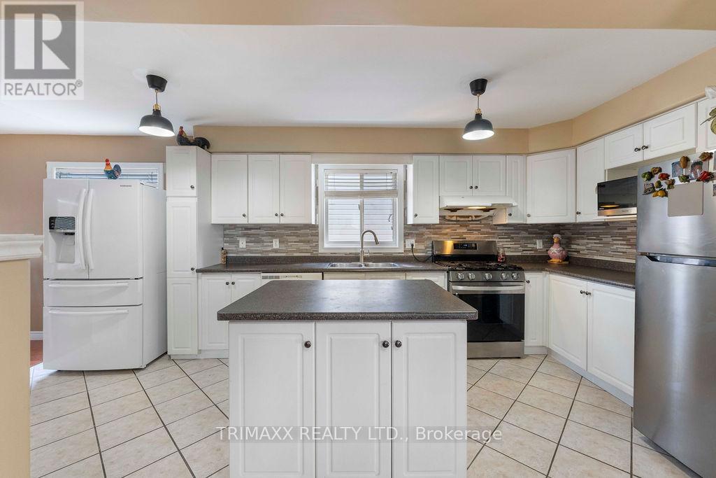 141 Starwood Dr, Guelph, Ontario  N1E 7G7 - Photo 7 - X12576656