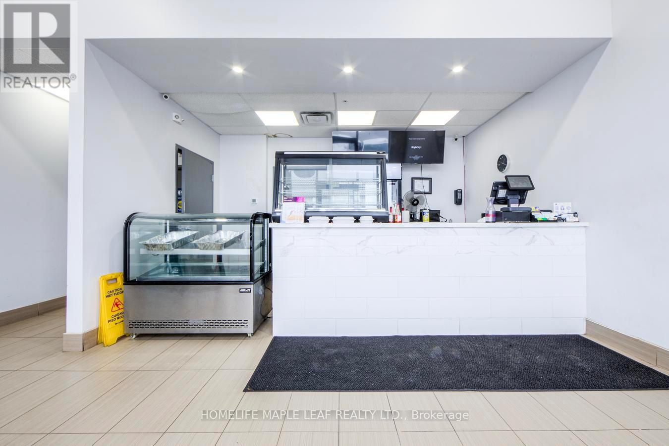 104 - 303 Col Phillips Drive, Shelburne, Ontario  L9V 3X7 - Photo 8 - X12576672