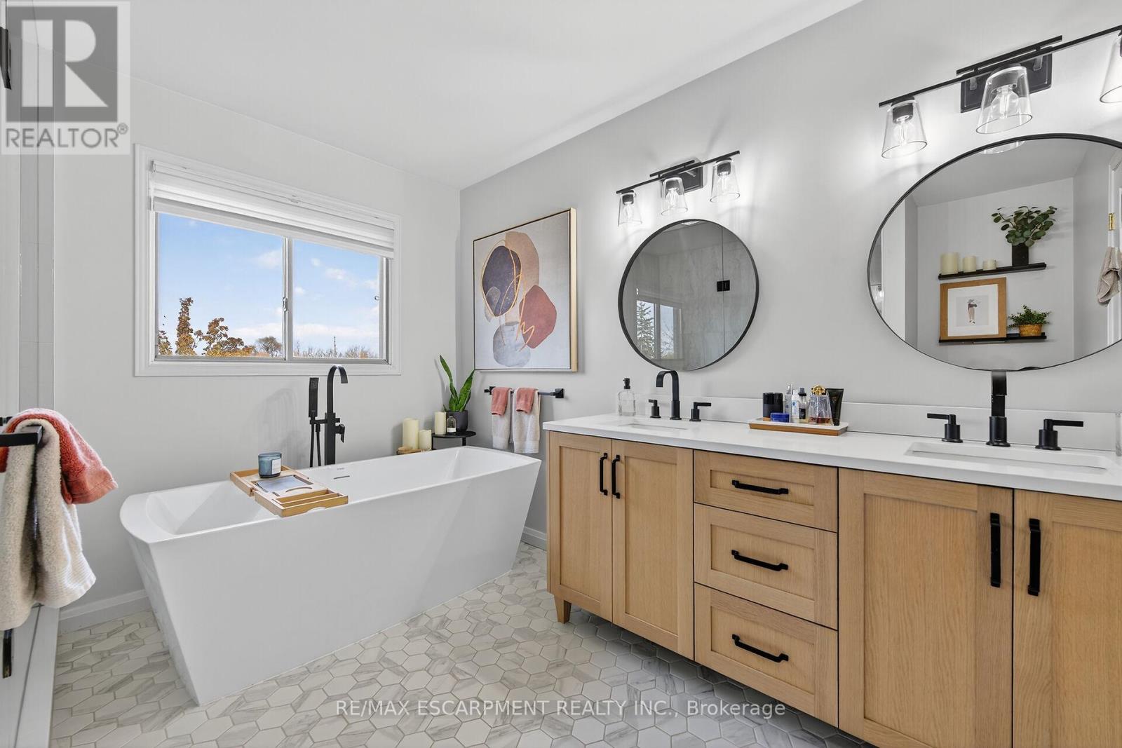 3 Jacqueline Boulevard, Hamilton, Ontario  L9B 2R1 - Photo 27 - X12576792