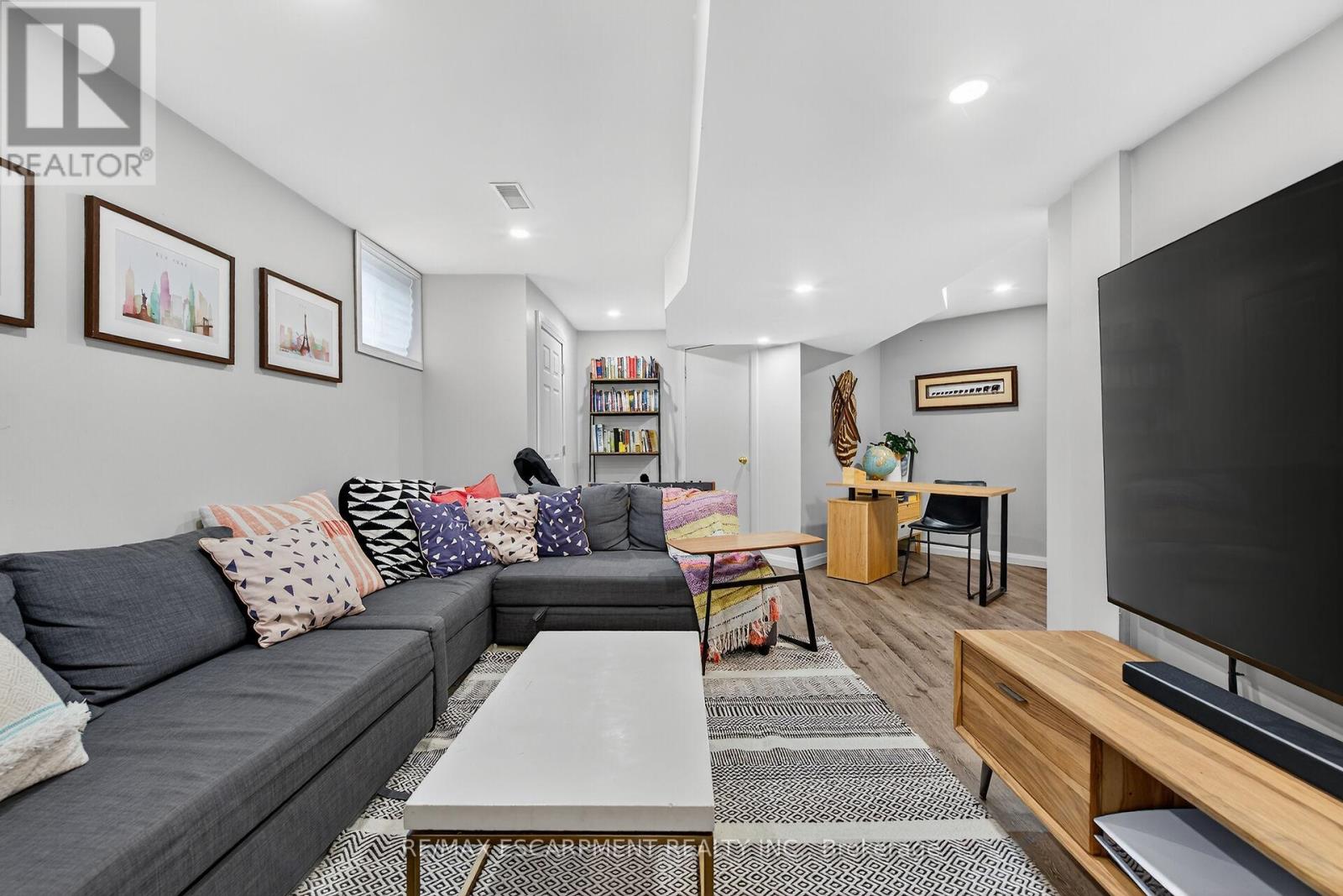 3 Jacqueline Boulevard, Hamilton, Ontario  L9B 2R1 - Photo 37 - X12576792