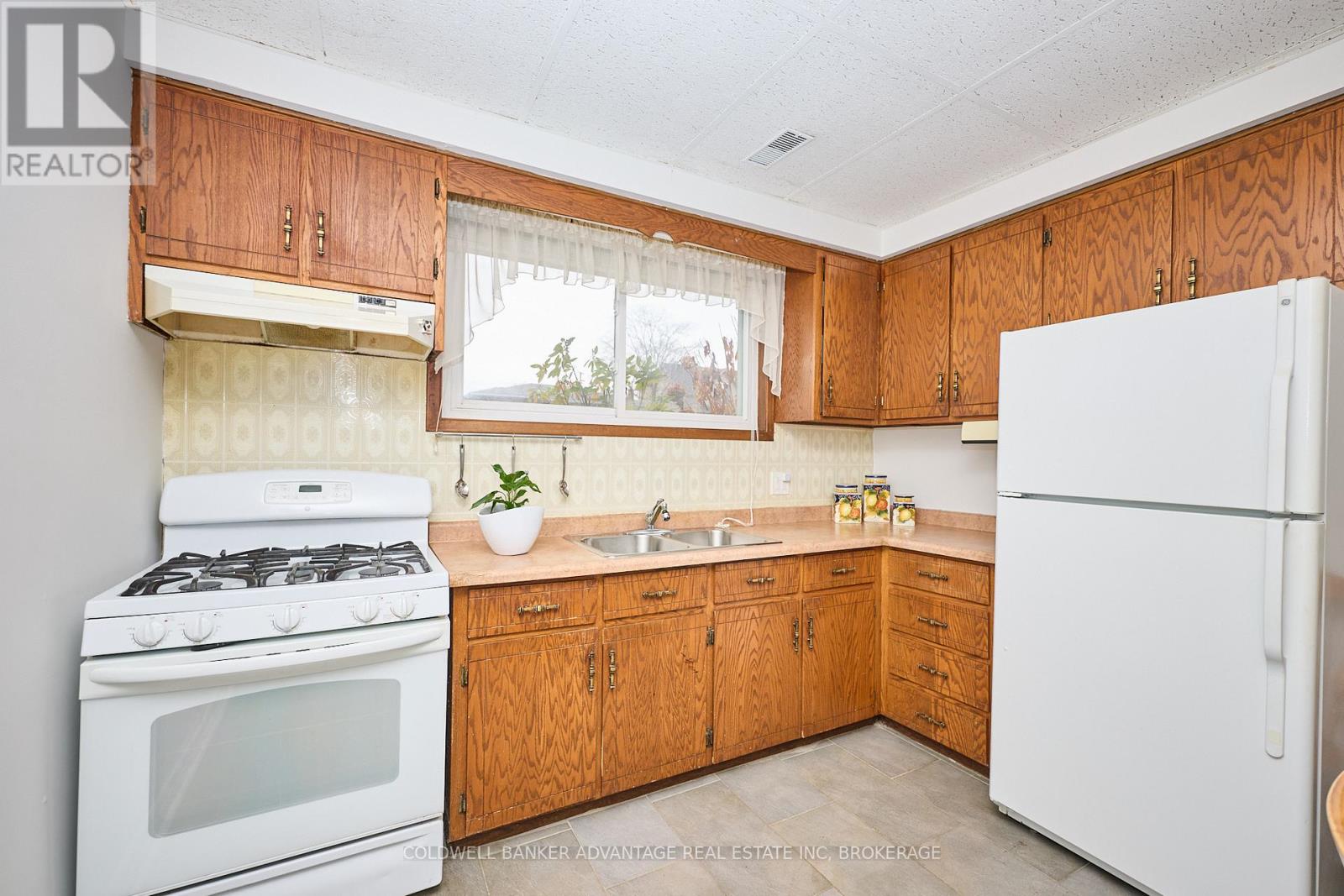 51 Westwood Crescent, Welland, Ontario  L3C 4R2 - Photo 26 - X12576870