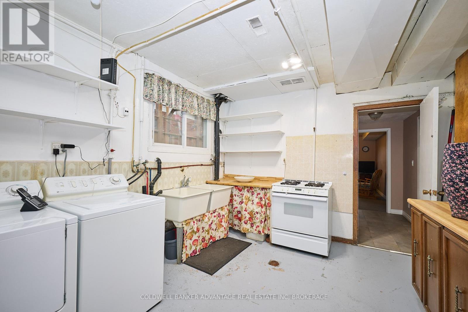 51 Westwood Crescent, Welland, Ontario  L3C 4R2 - Photo 32 - X12576870