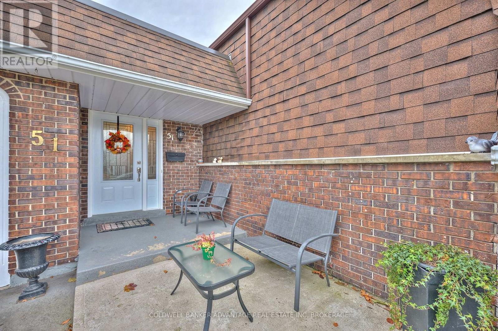 51 Westwood Crescent, Welland, Ontario  L3C 4R2 - Photo 4 - X12576870