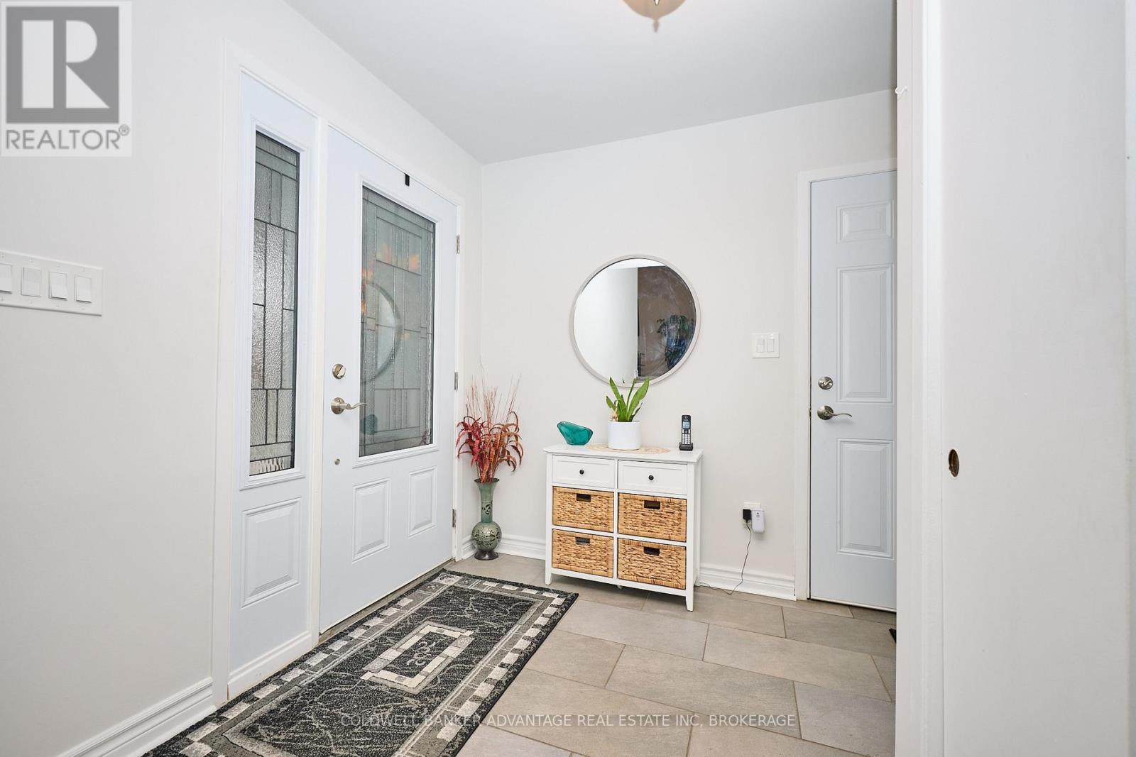 51 Westwood Crescent, Welland, Ontario  L3C 4R2 - Photo 6 - X12576870