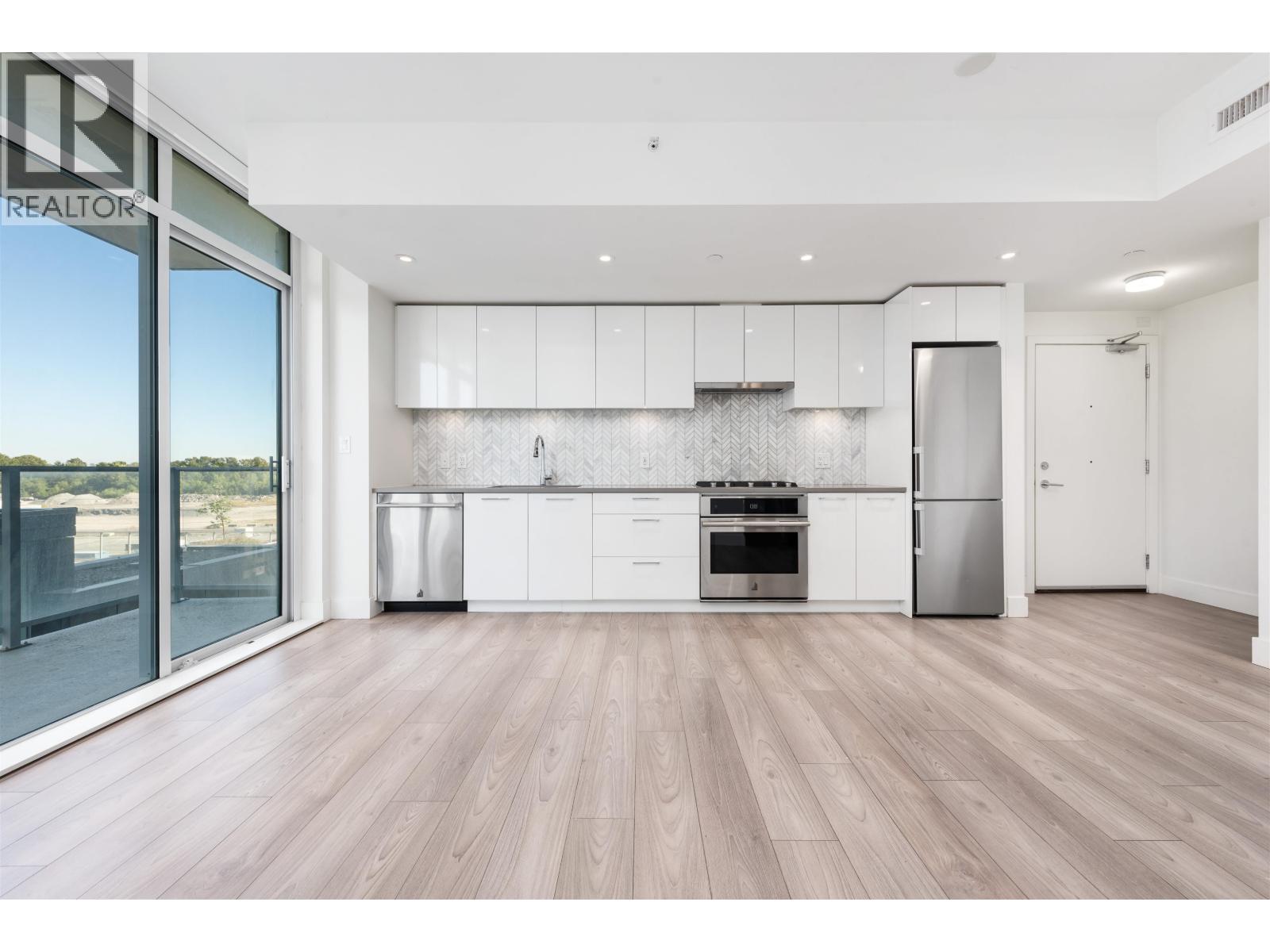 601 8570 Rivergrass Drive, Vancouver, British Columbia  V5S 0H4 - Photo 3 - R3070090