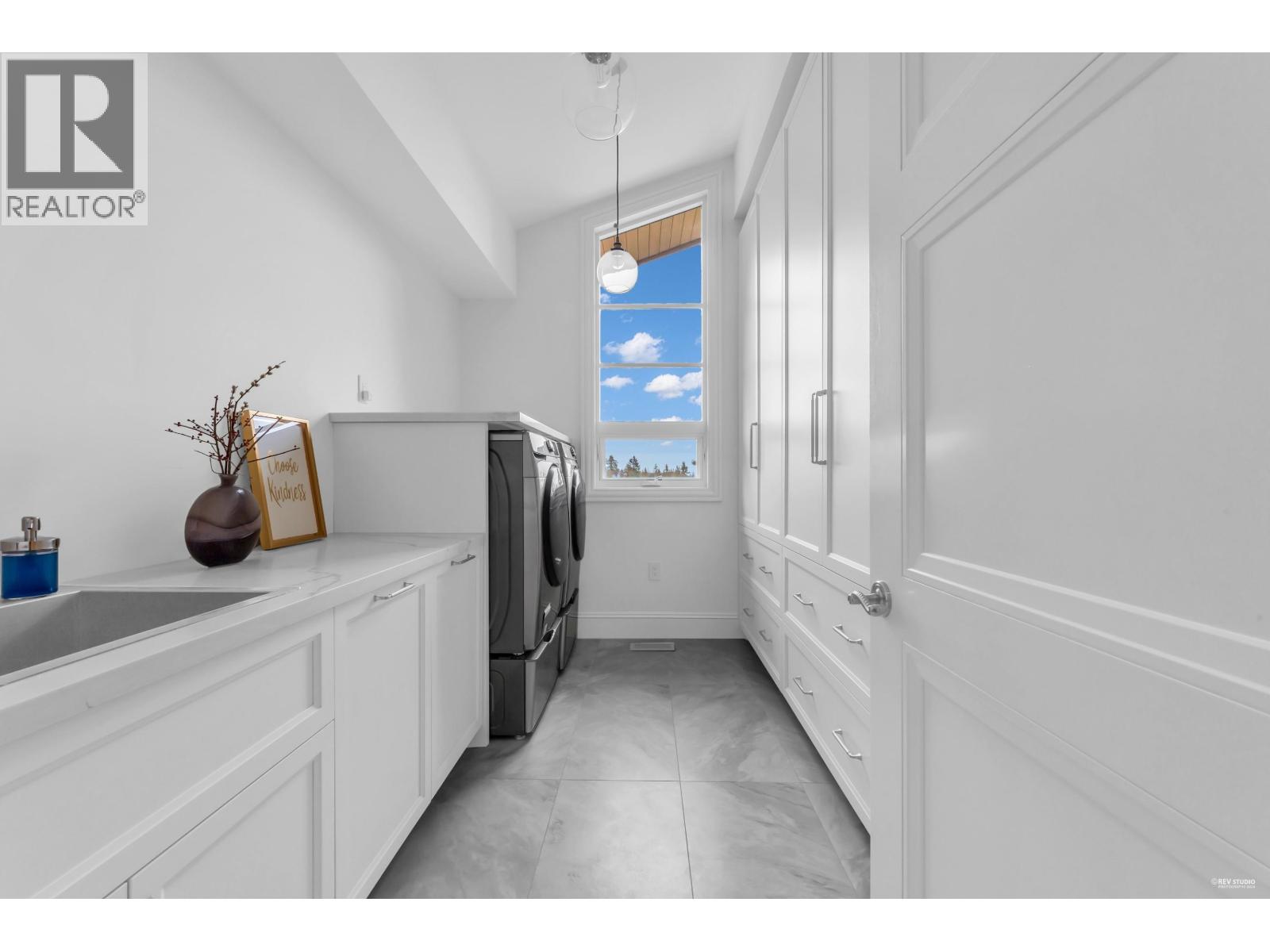 565 Robin Hood Road, West Vancouver, British Columbia  V7S 1T4 - Photo 32 - R3070099