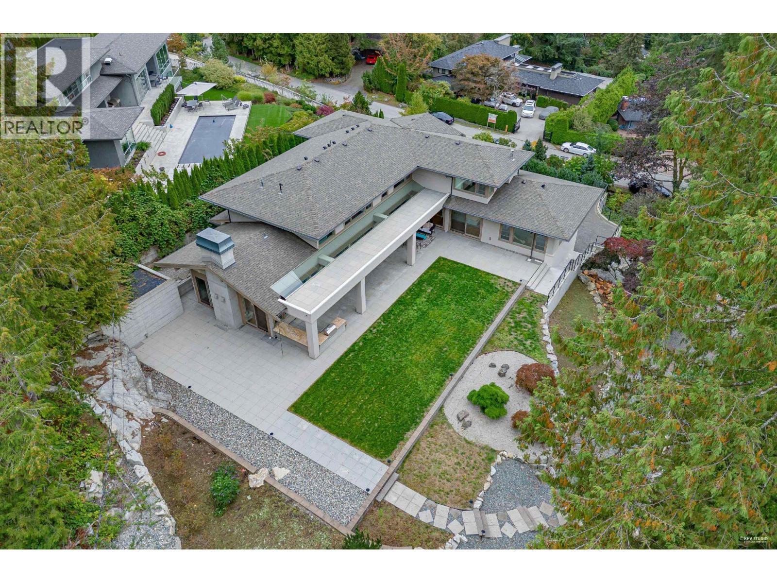 565 Robin Hood Road, West Vancouver, British Columbia  V7S 1T4 - Photo 36 - R3070099