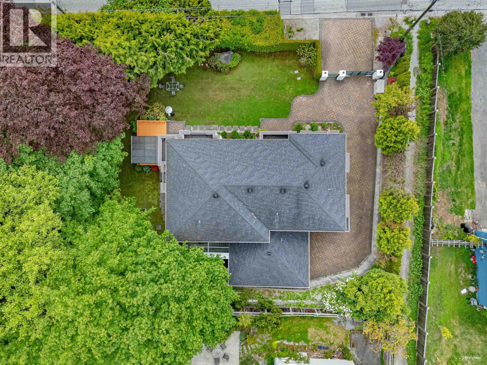 1835 Mathers Avenue, West Vancouver, British Columbia  V7V 2G6 - Photo 39 - R3070101