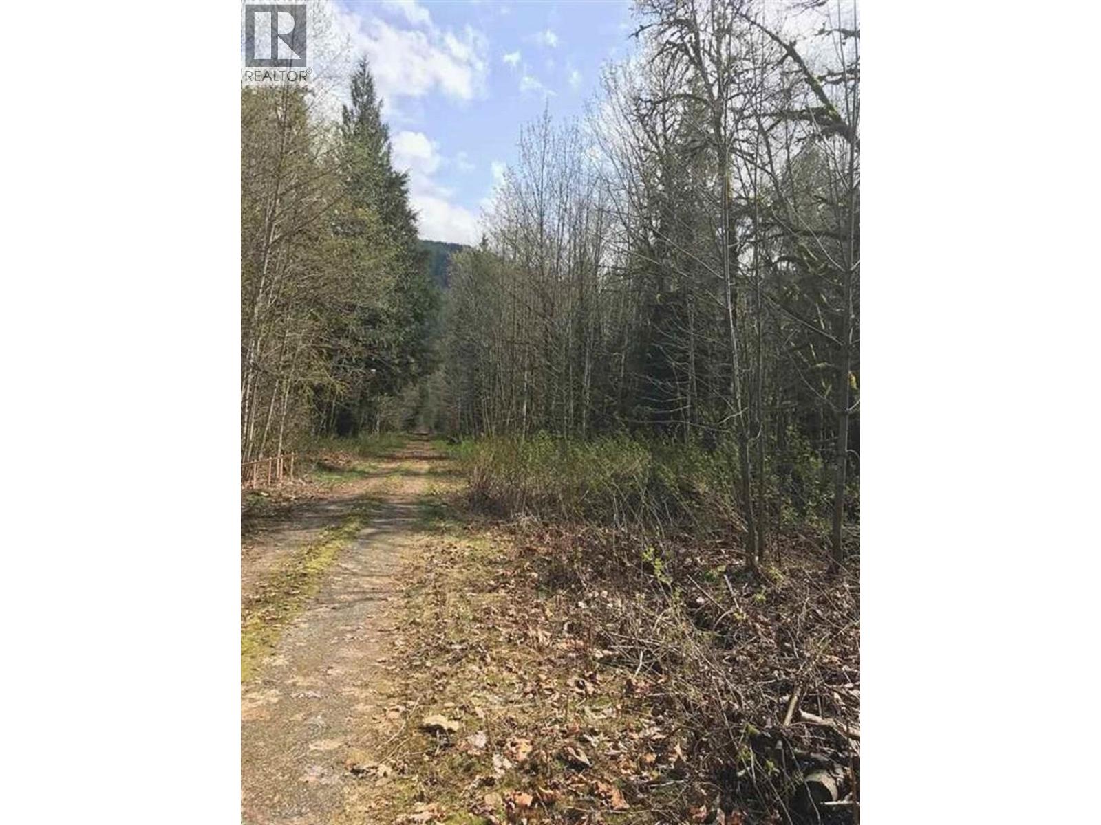 Dl 993 Squamish Valley Road, Squamish, British Columbia  V0V 0V0 - Photo 1 - R3027603