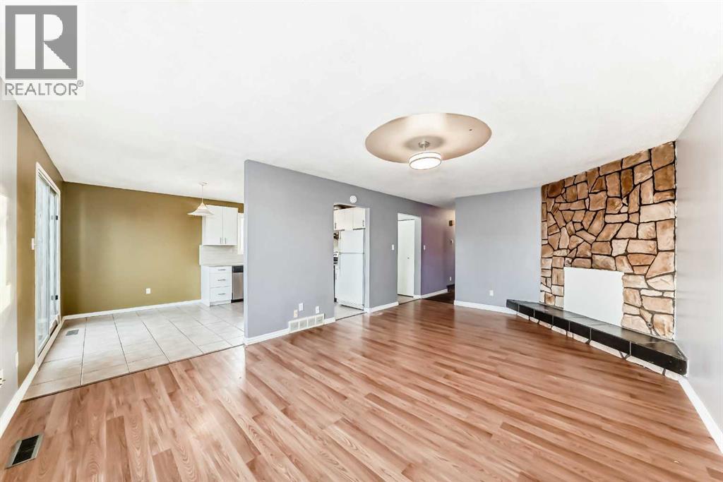 146 Dovertree Place Se, Calgary, Alberta  T2B 2K3 - Photo 13 - A2271840