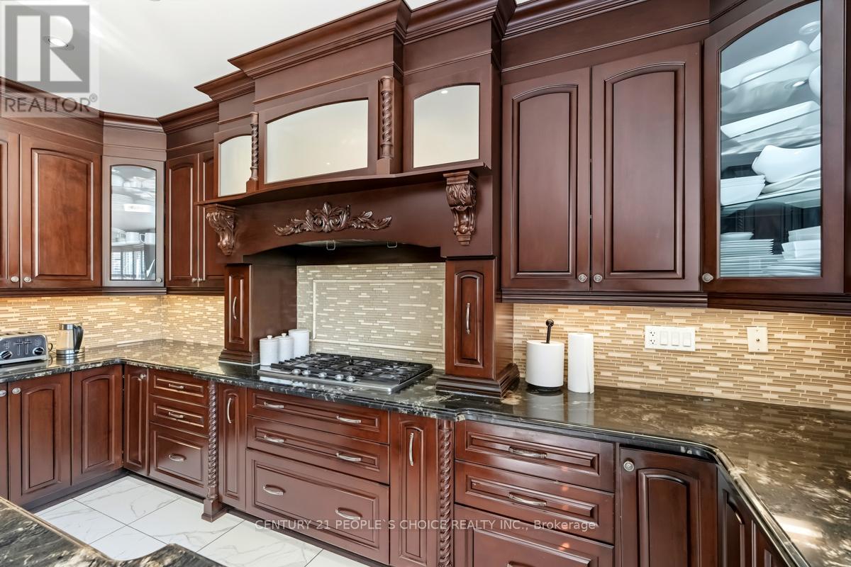 318 Laundon Terrace, Milton, Ontario L9T 7N9 - Photo 7 - W12576712