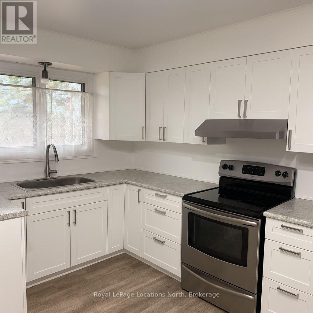 41 William Street, Meaford, Ontario  N4L 1H7 - Photo 8 - X12567802