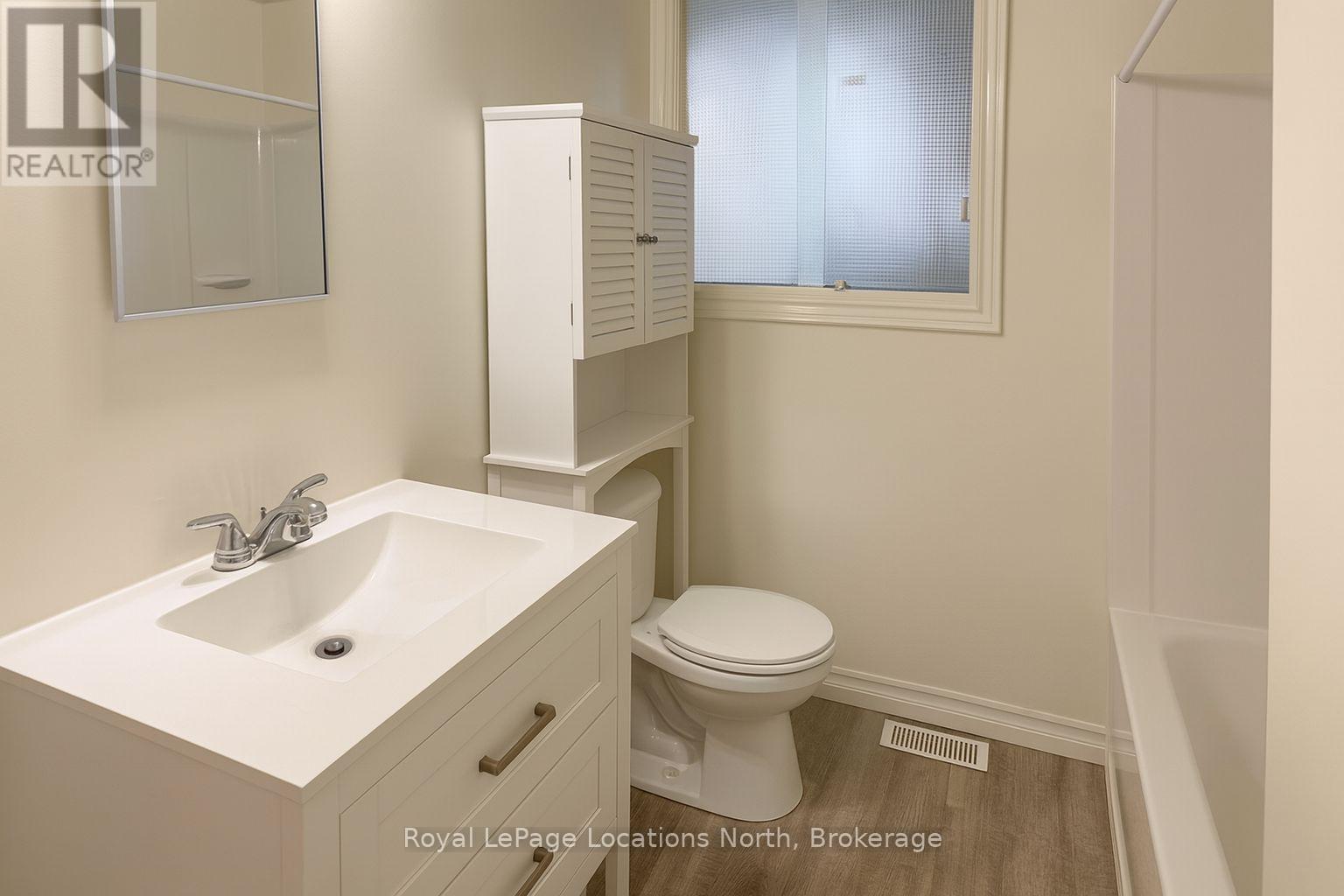 41 William Street, Meaford, Ontario  N4L 1H7 - Photo 9 - X12567802