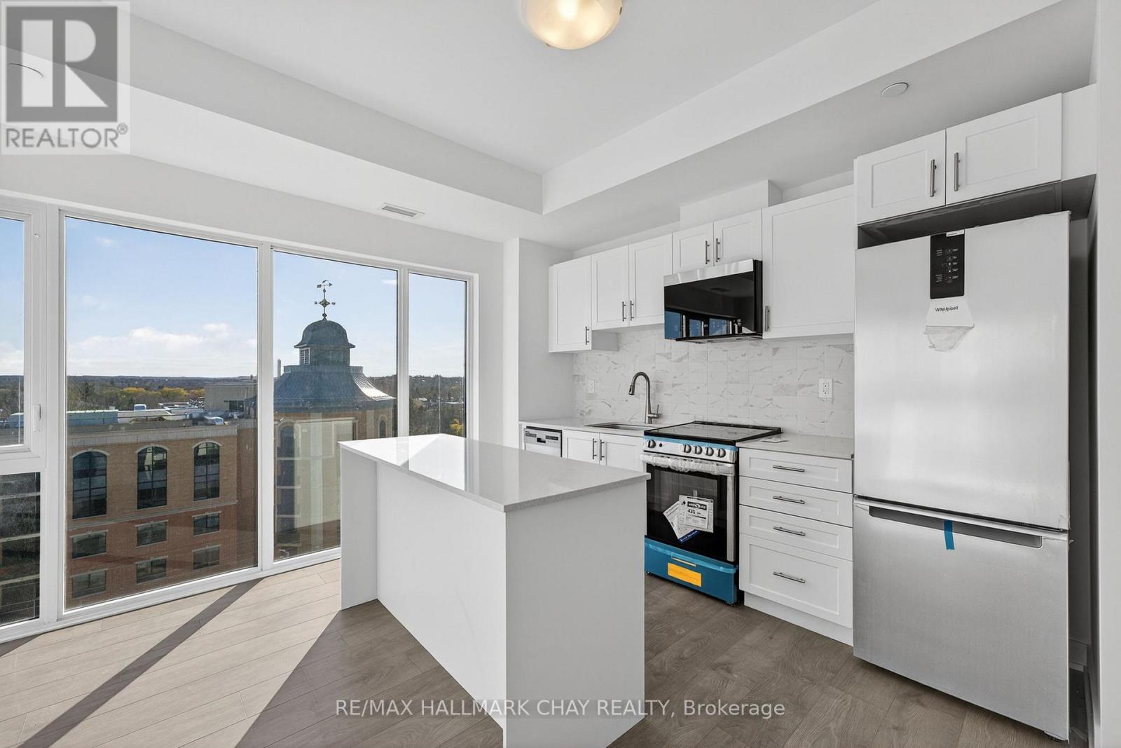 A908 - 715 Davis Drive, Newmarket, Ontario L3Y 0J2 - Photo 7 - N12576528