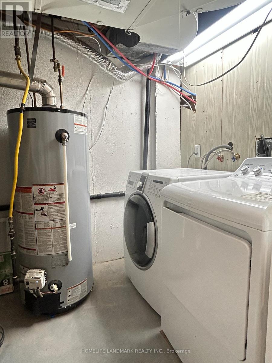 2749 Truscott Drive, Mississauga, Ontario  L5J 2B8 - Photo 13 - W12520056