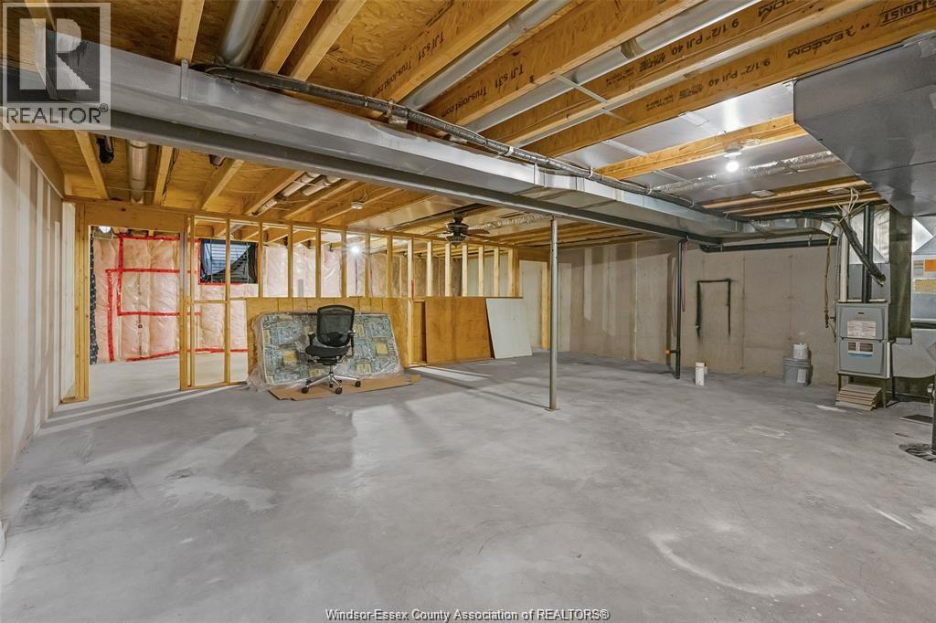 1985 Ethan Court, Windsor, Ontario N8T 1G1 - Photo 18 - 25030615