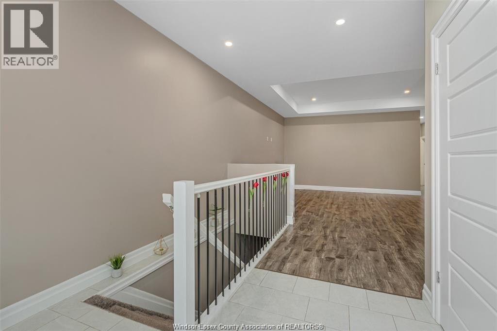 1985 Ethan Court, Windsor, Ontario N8T 1G1 - Photo 5 - 25030615