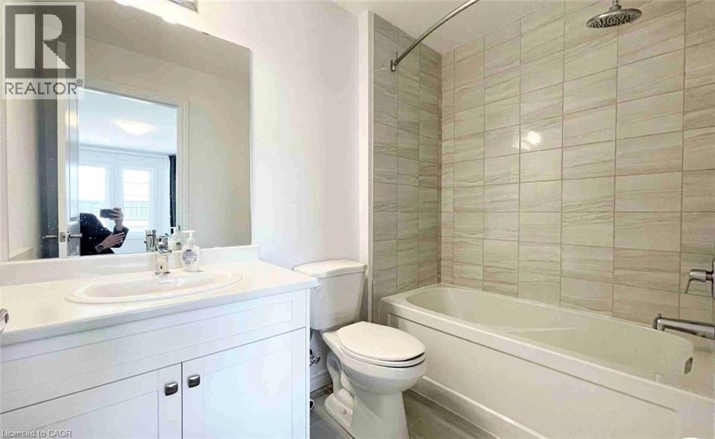 26 Bellhouse Avenue, Brantford, Ontario  N3T 0T7 - Photo 9 - 40790561