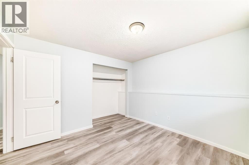 151 F Pinehill Road Ne, Calgary, Alberta  T1Y 2C4 - Photo 15 - A2261887