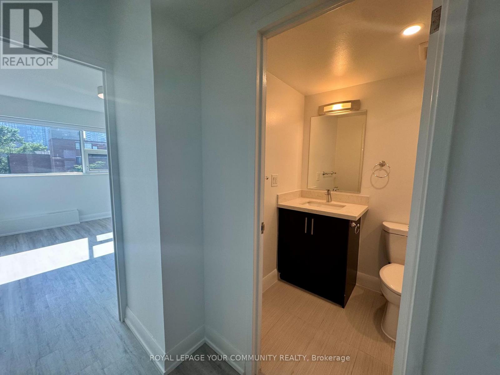 0605 - 191 Sherbourne Street, Toronto, Ontario  M5A 3X1 - Photo 4 - C12576826