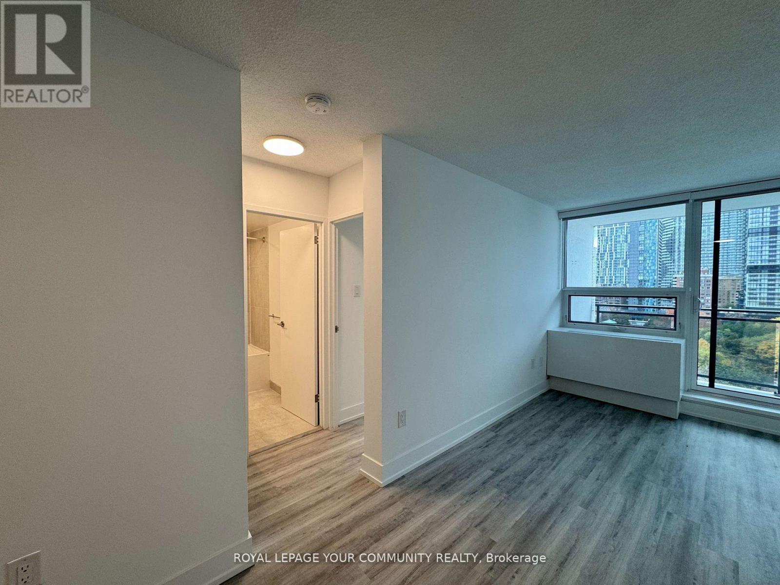 1407 - 201 Sherbourne Street, Toronto, Ontario  M5A 3X1 - Photo 6 - C12576830