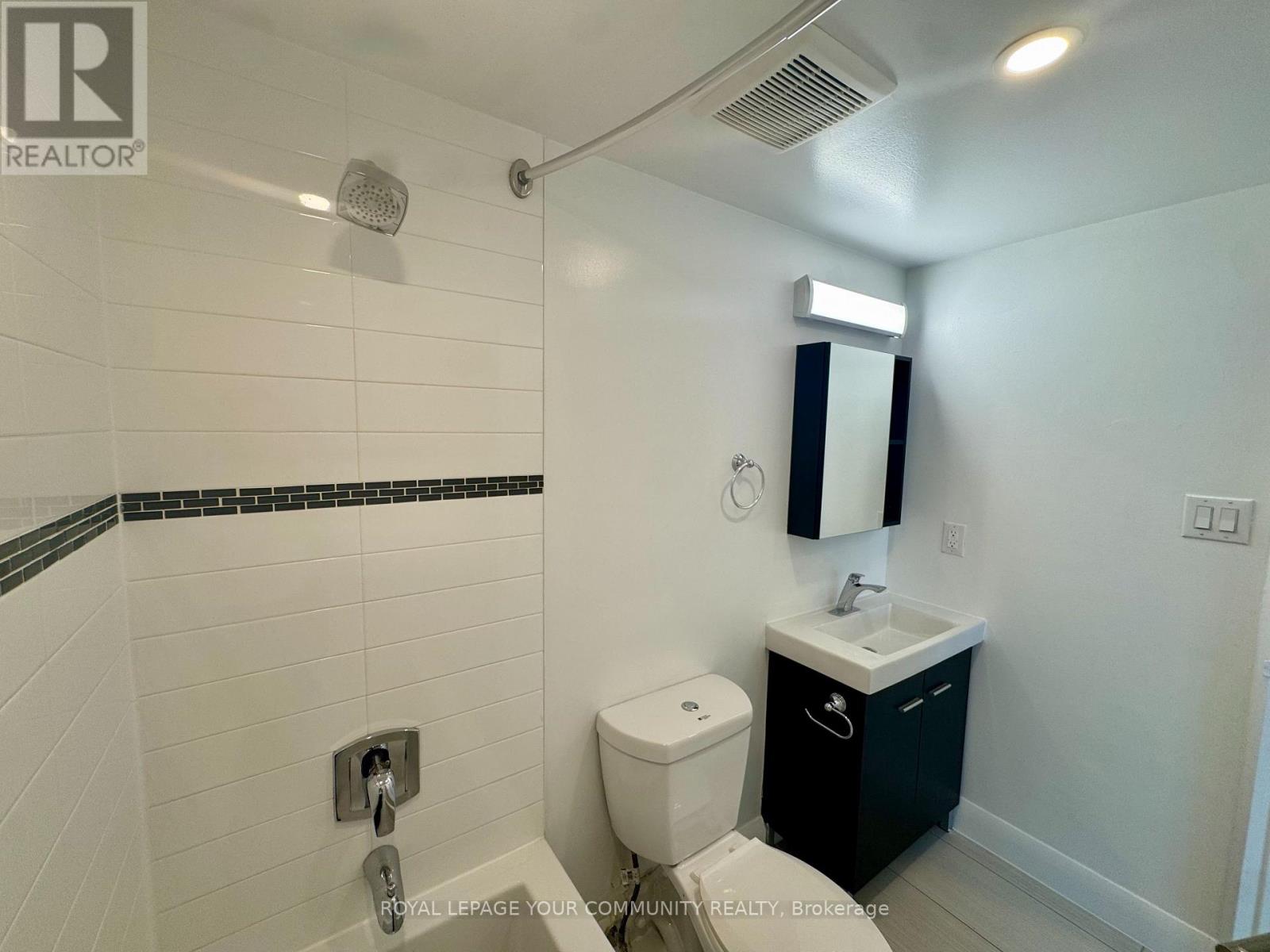 2106 - 201 Sherbourne Street, Toronto, Ontario  M5A 3X1 - Photo 10 - C12576832