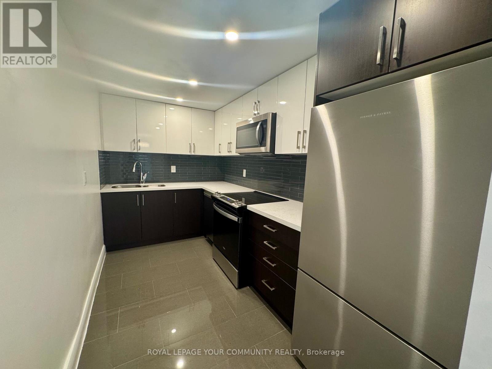 2106 - 201 Sherbourne Street, Toronto, Ontario  M5A 3X1 - Photo 3 - C12576832