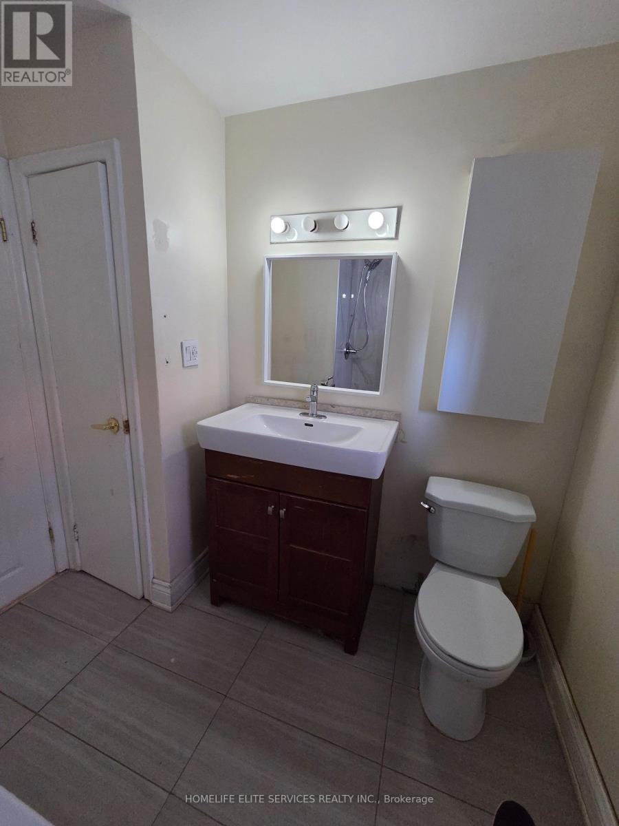 127 Budea Crescent, Toronto, Ontario  M1R 4W2 - Photo 8 - E12576812