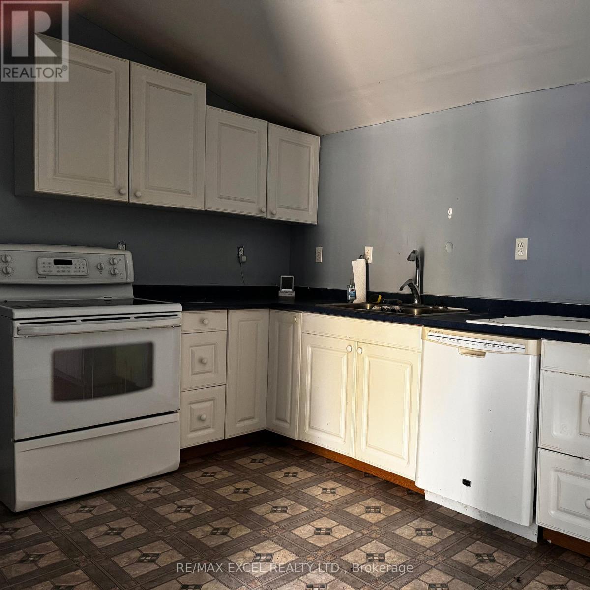 6280 Main Street, Whitchurch-Stouffville, Ontario  L4A 1G7 - Photo 5 - N12576828