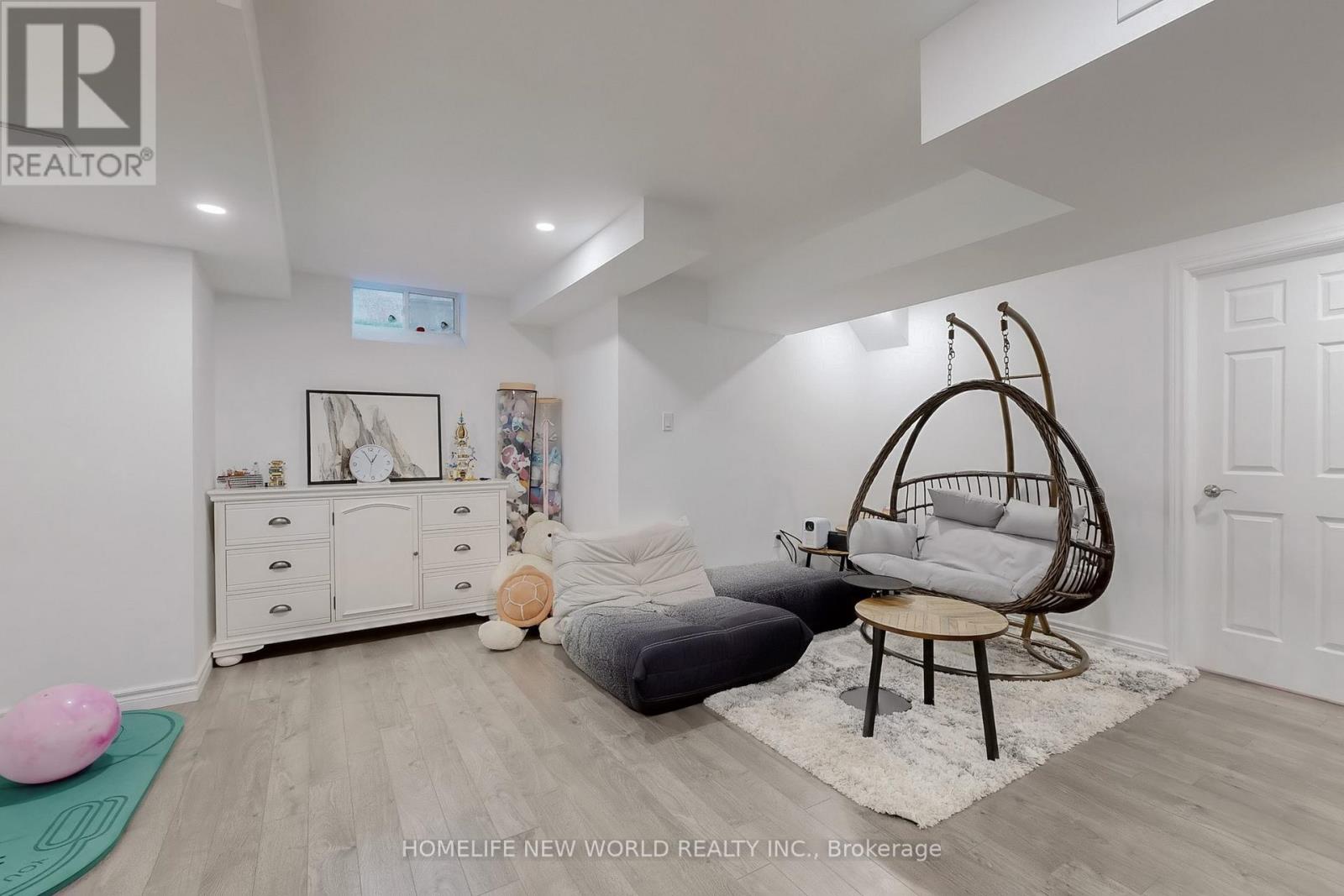 50 Ben Sinclair Avenue, East Gwillimbury, Ontario  L9N 0S2 - Photo 34 - N12576840