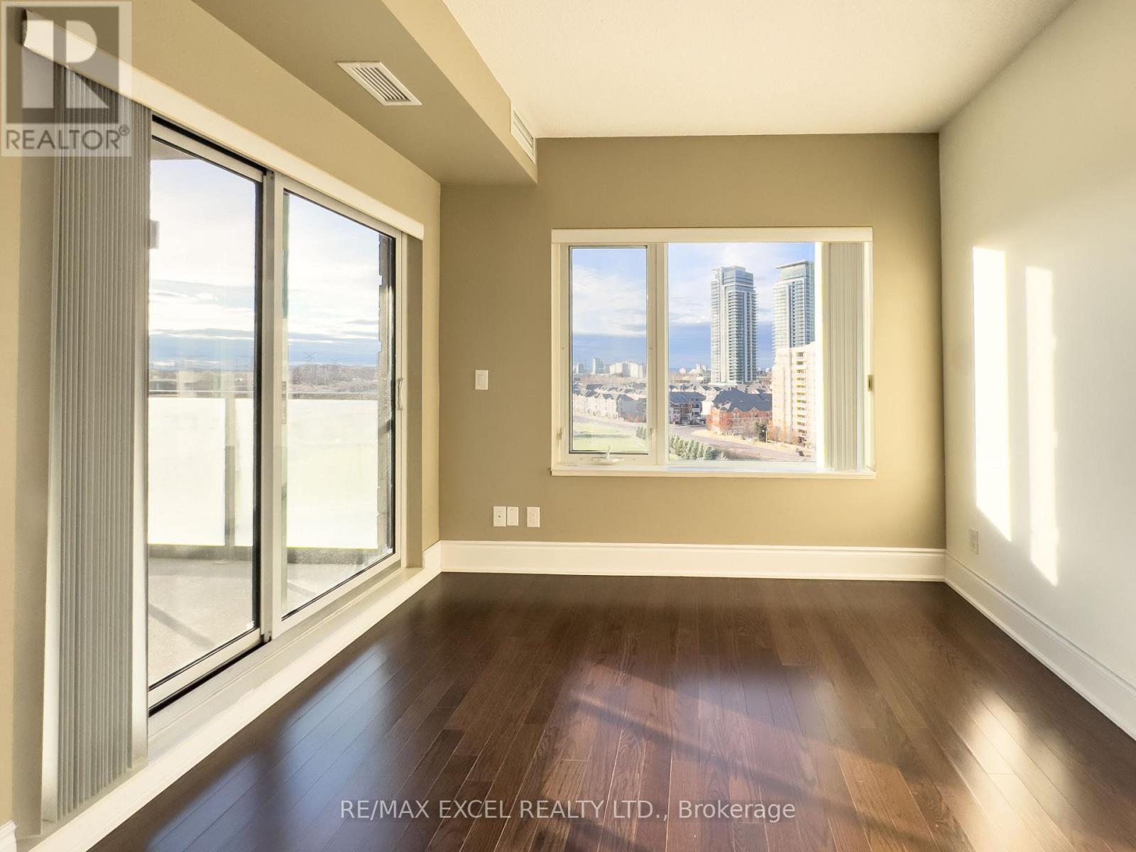 1207 - 233 South Park Road, Markham, Ontario  L3T 0B4 - Photo 4 - N12576860