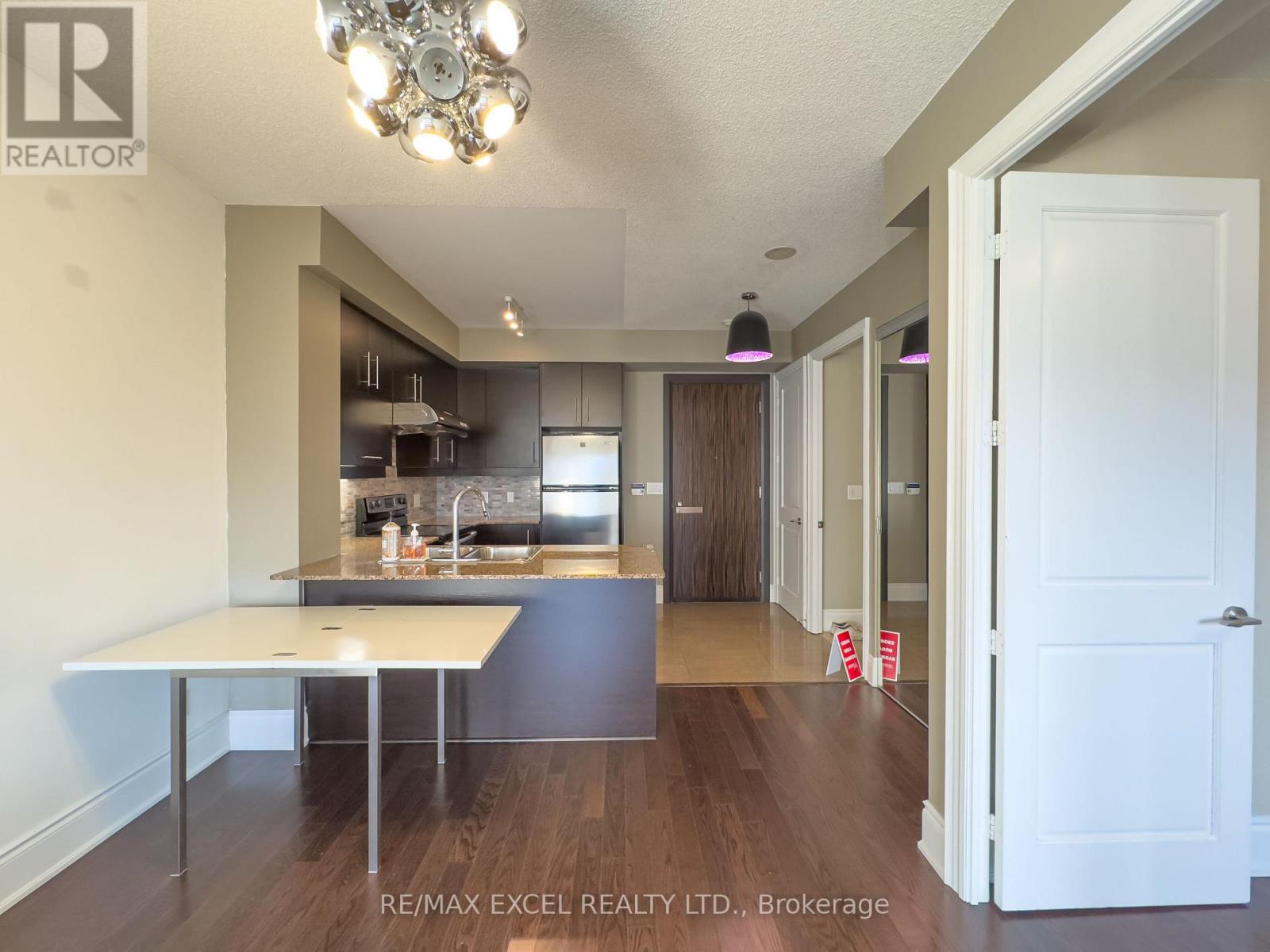 1207 - 233 South Park Road, Markham, Ontario  L3T 0B4 - Photo 6 - N12576860