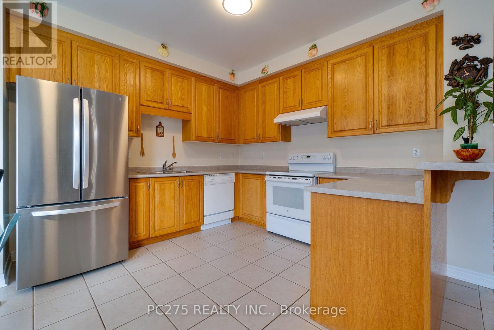 24 Wheatfield Drive, Vaughan, Ontario  L4H 2K7 - Photo 19 - N12576910