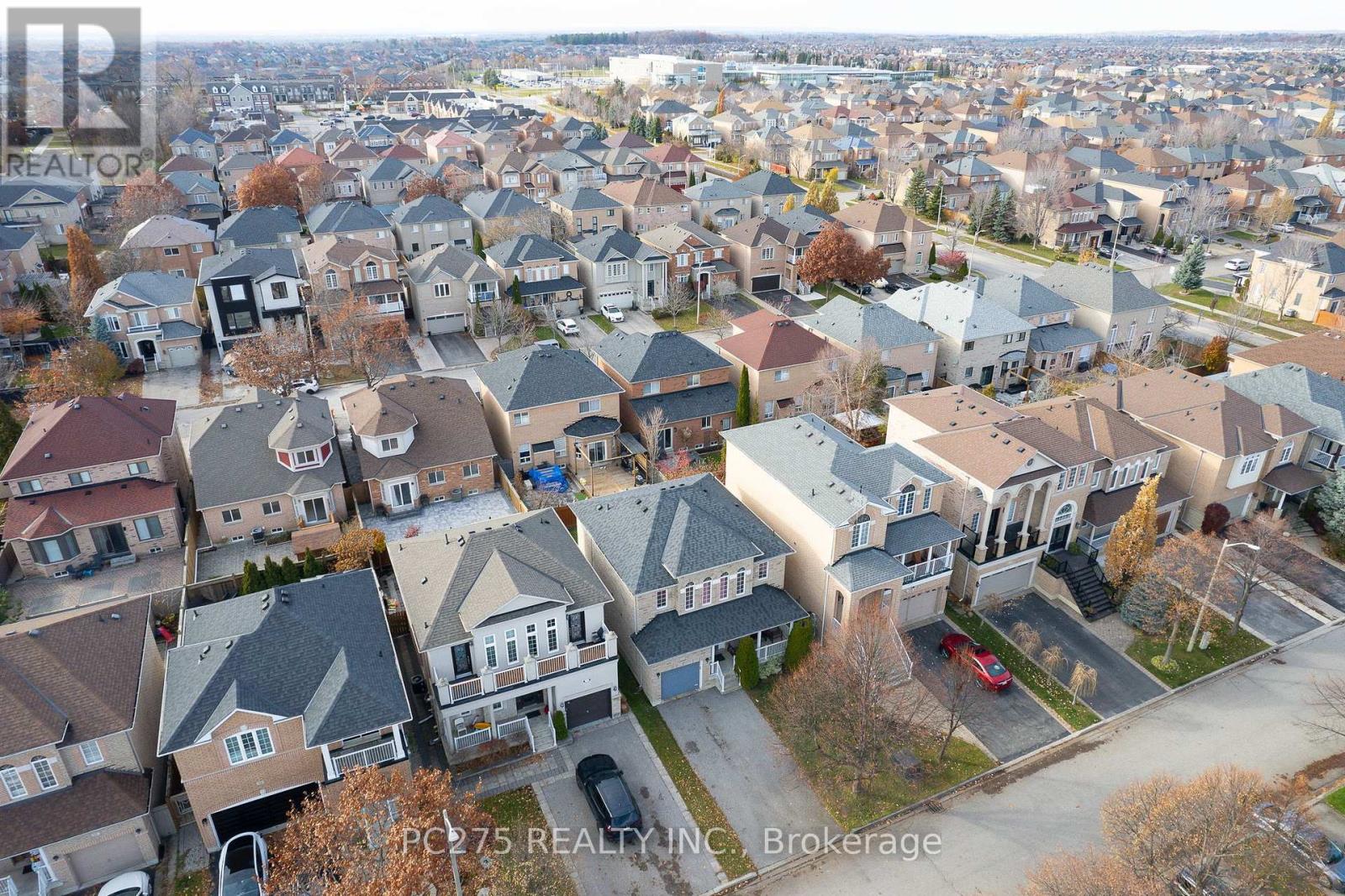 24 Wheatfield Drive, Vaughan, Ontario  L4H 2K7 - Photo 6 - N12576910